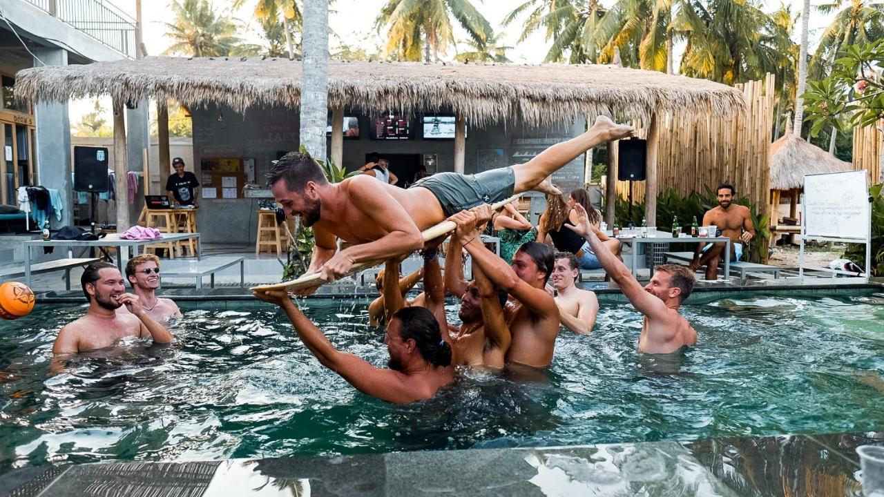 Lotide Surf Camps Lombok Vandrarhem Kuta  Exteriör bild