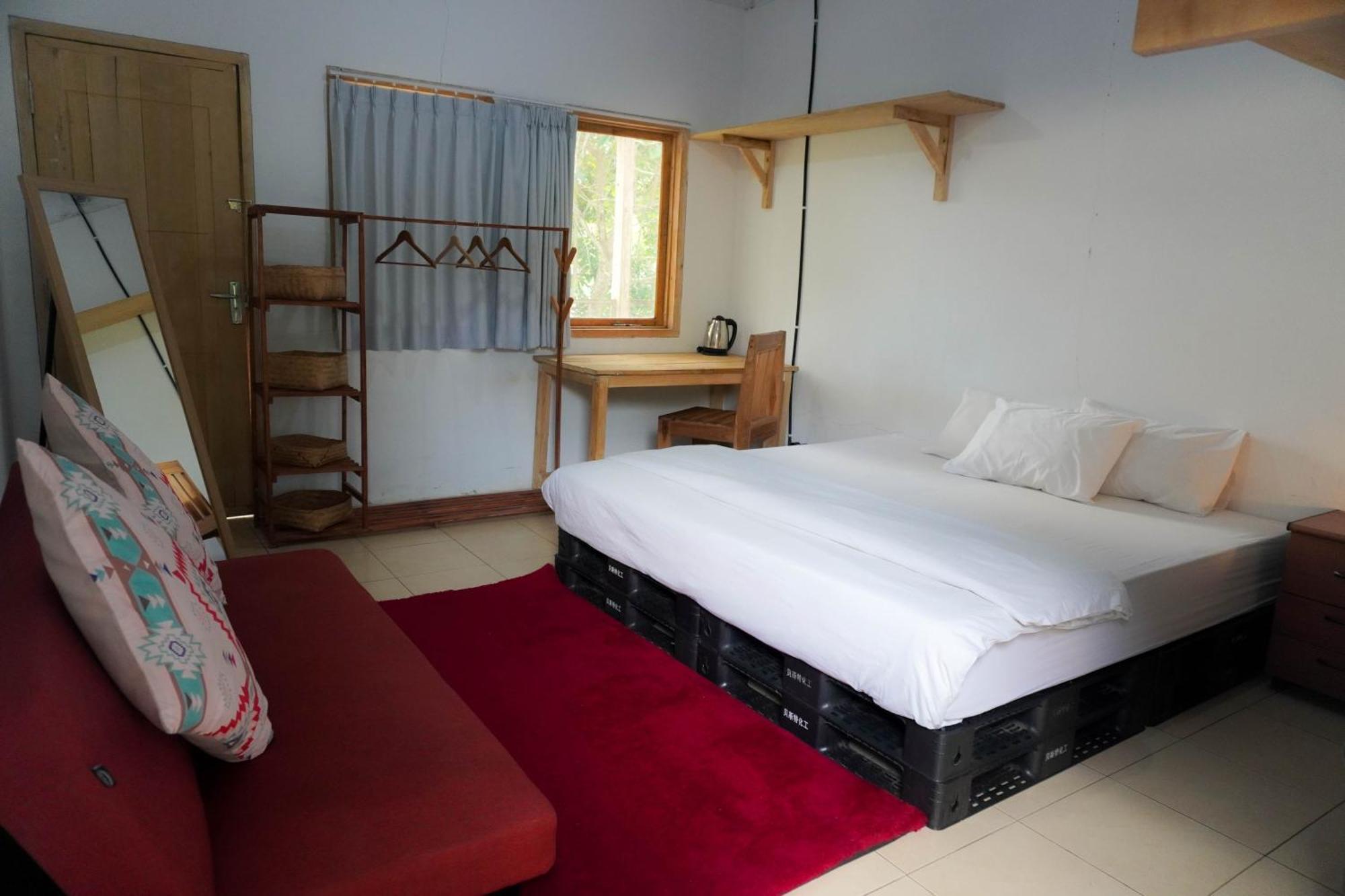 Lotide Surf Camps Lombok Vandrarhem Kuta  Exteriör bild